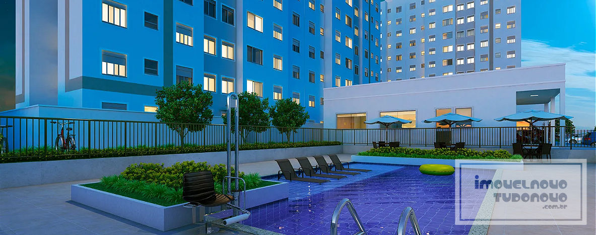 Piscina adulto com prainha